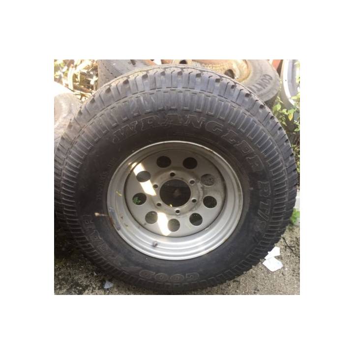 OFF ROAD 4X4 4WD WHEEL AND TYRE GOODYEAR WRANGLER RT/S 255/75R15 7J 6x139.7