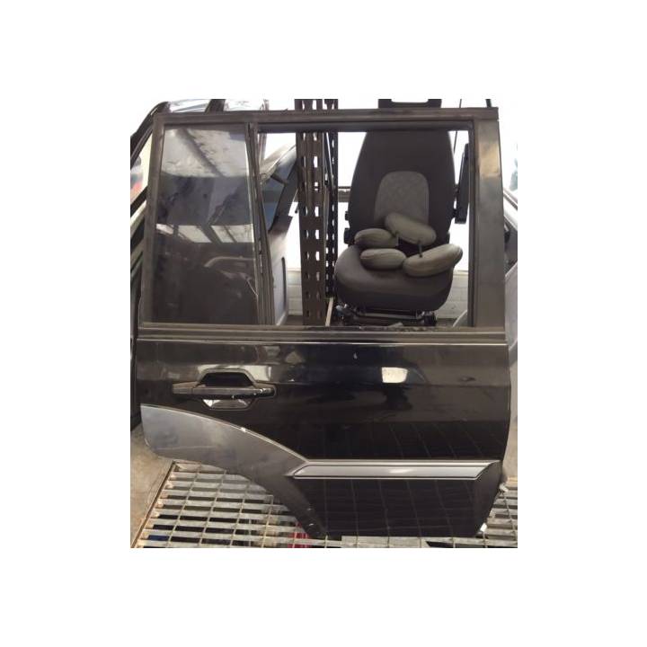 HYUNDAI TERRACAN DRIVERS RIGHT REAR DOOR