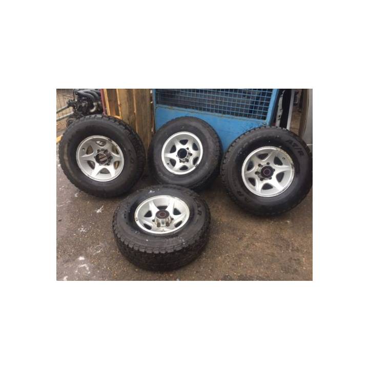 GOODYEAR WRANGLER AT/R OFF ROAD 4x4 SET OF WHEELS AND TYRES 6x139.7 225/75R15