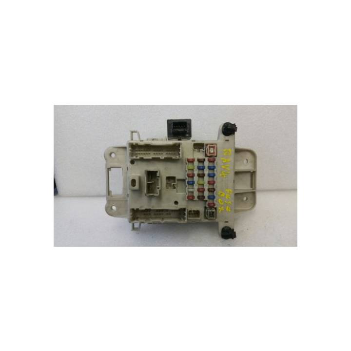 TOYOTA RAV4 2.0VVTI PETROL FUSE BOX  2000-06