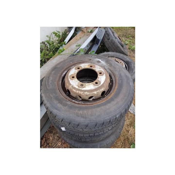 IVECO DAILY 1990-2014 6.5 TONNE WHEEL AND TYRE 205/75R16C