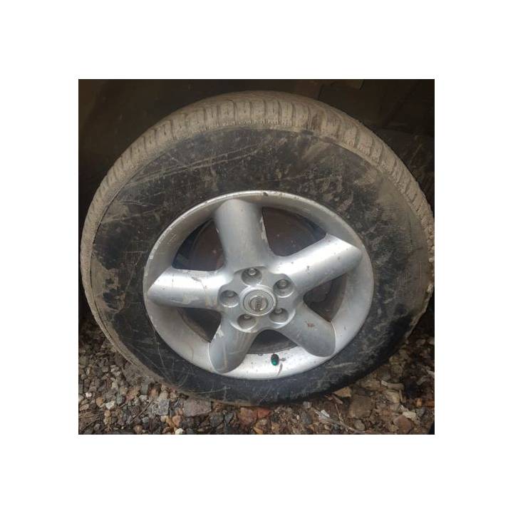 NISSAN X-TRAIL ALLOY WHEEL AND TYRE 215/65R16