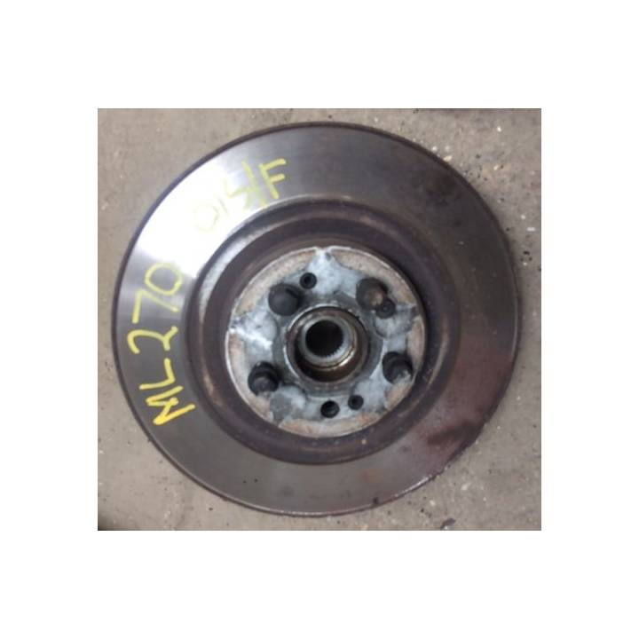 MERCEDES BENZ ML270 W163 DRIVERS RIGHT FRONT HUB