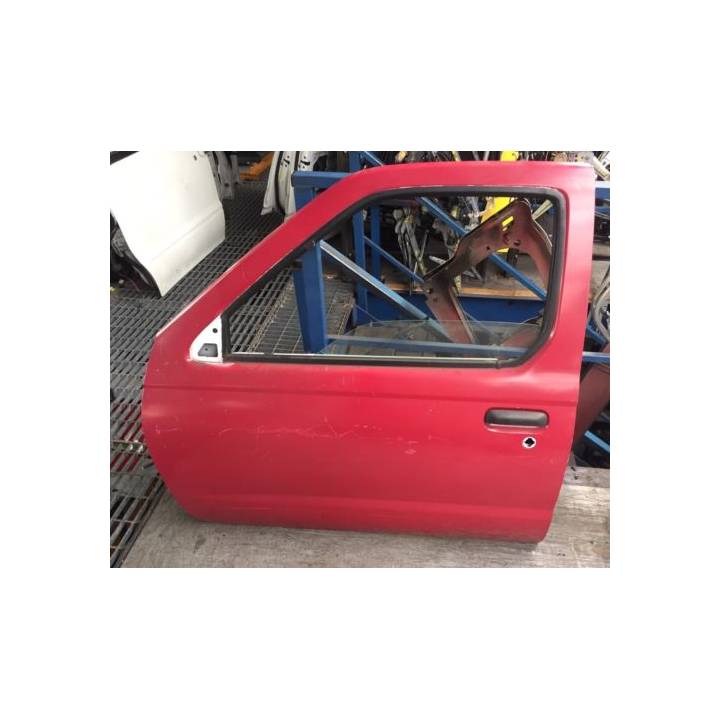 NISSAN NAVARA D22 DOUBLE CAB PASSENGER LEFT FRONT DOOR