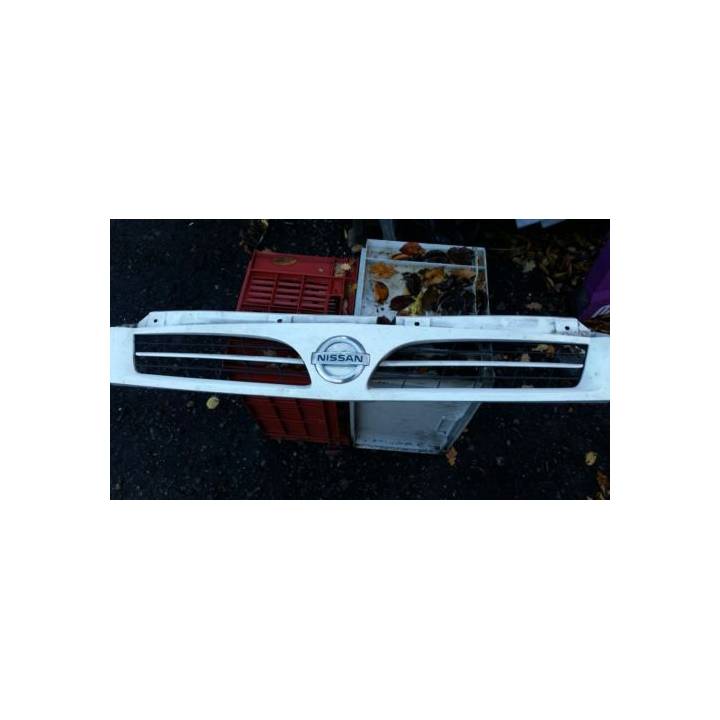 NISSAN INTERSTAR  WHITE FRONT GRILL 2004-2009