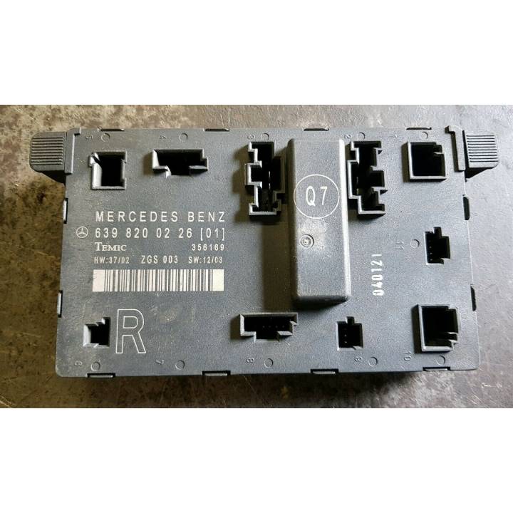 MERCEDES VITO VIANO W639 DOOR CONTROL MODULE 6398200226