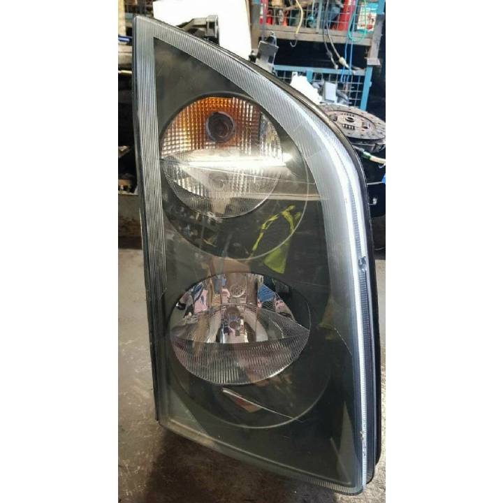 VW VOLKSWAGEN CRAFTER 2012-2017 DRIVERS RIGHT HEADLIGHT HVW9068201561 UK RHD