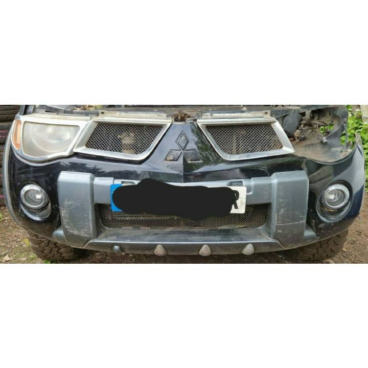 Mitsubishi L200 Diamond Black Front Bumper 2006-2009