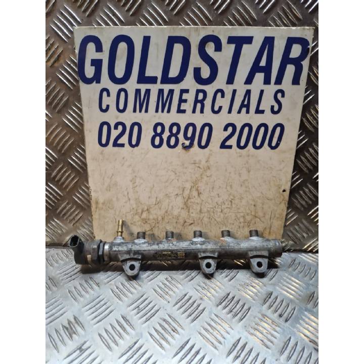 RENAULT TRAFIC VAUXHALL VIVARO NISSAN PRIMASTAR 2.0DCI FUEL RAIL 0445214153